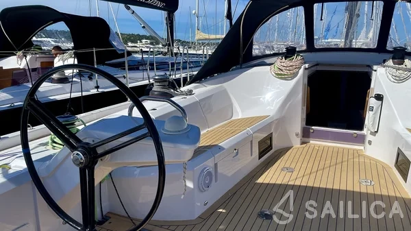 Elan E6 - Yacht Charter Sailica