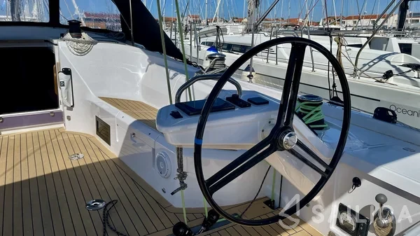 Elan E6 - Yacht Charter Sailica