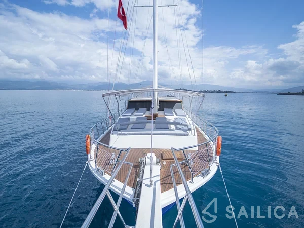 Gulet - Yacht Charter Sailica