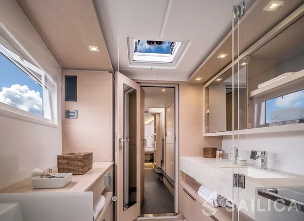 Lagoon 46  - Yacht Charter Sailica