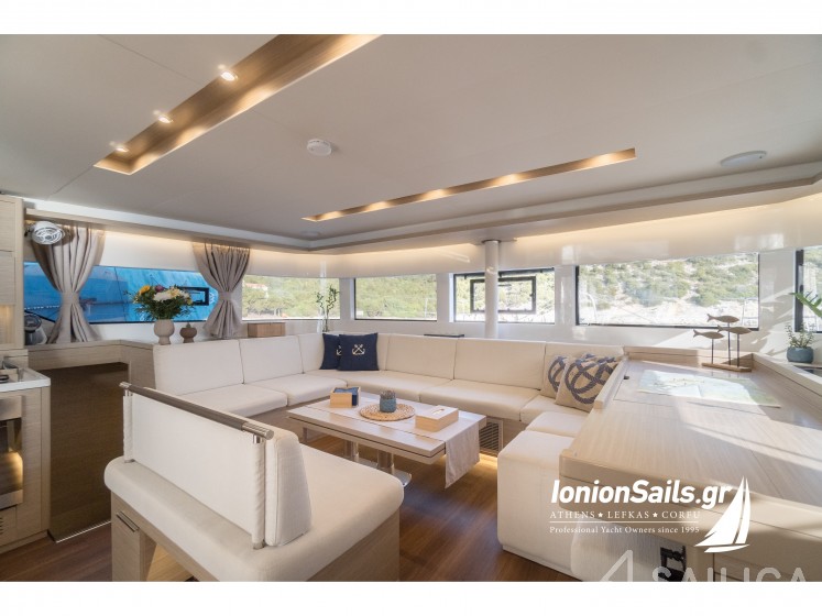 Lagoon 51 - Yacht Charter Sailica
