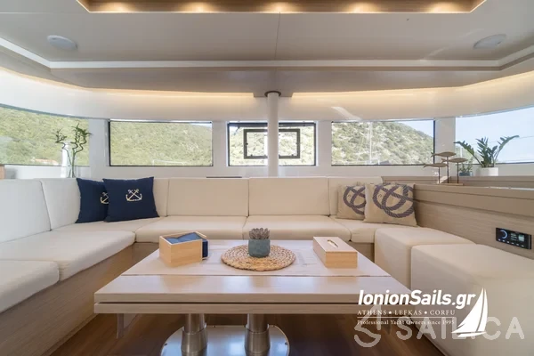 Lagoon 51 - Yacht Charter Sailica