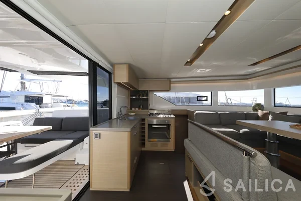 Lagoon 51 - Yacht Charter Sailica