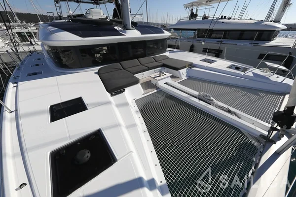 Lagoon 51 - Yacht Charter Sailica