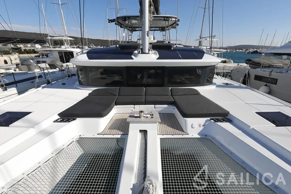 Lagoon 51 - Yacht Charter Sailica