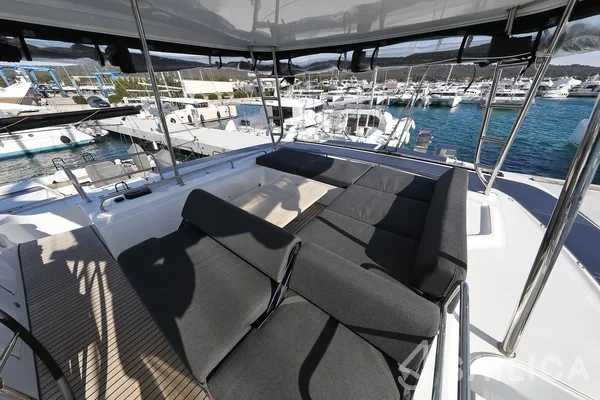 Lagoon 51 - Yacht Charter Sailica