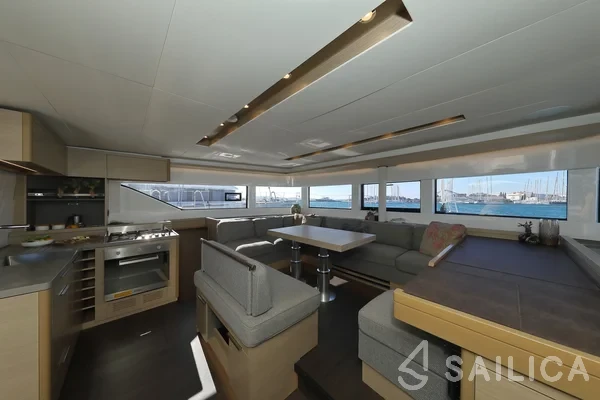 Lagoon 51 - Yacht Charter Sailica