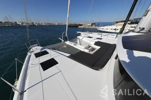 Lagoon 51 - Yacht Charter Sailica