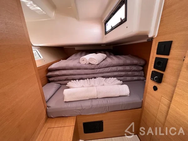 Salona 46 - Yacht Charter Sailica