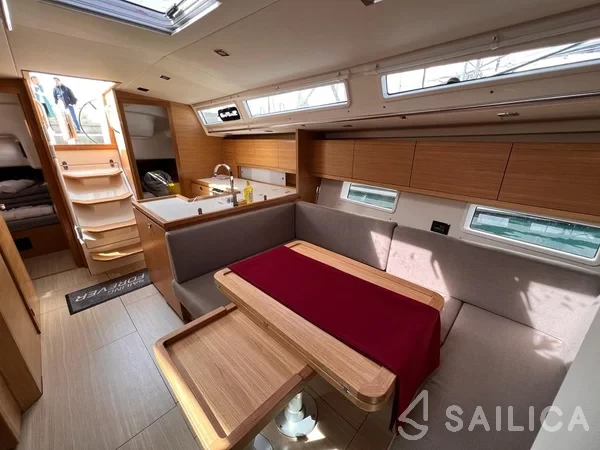 Salona 46 - Yacht Charter Sailica