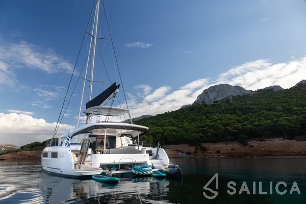 Lagoon 51 - Yacht Charter Sailica