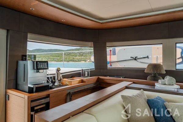 Lagoon Sixty 7 - Yacht Charter Sailica