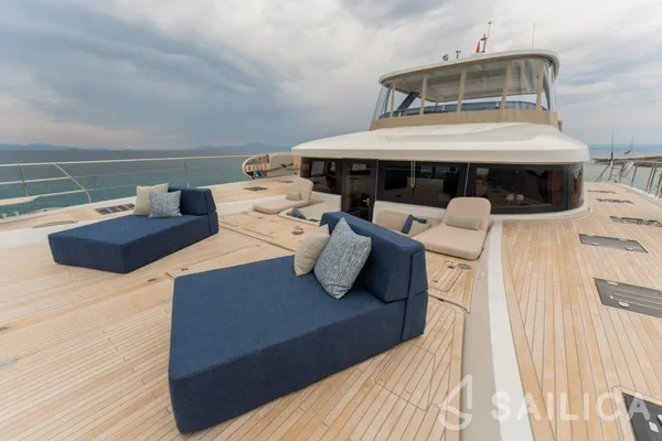 Lagoon Sixty 7 - Yacht Charter Sailica