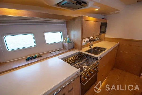 Hanse 575 - Yacht Charter Sailica