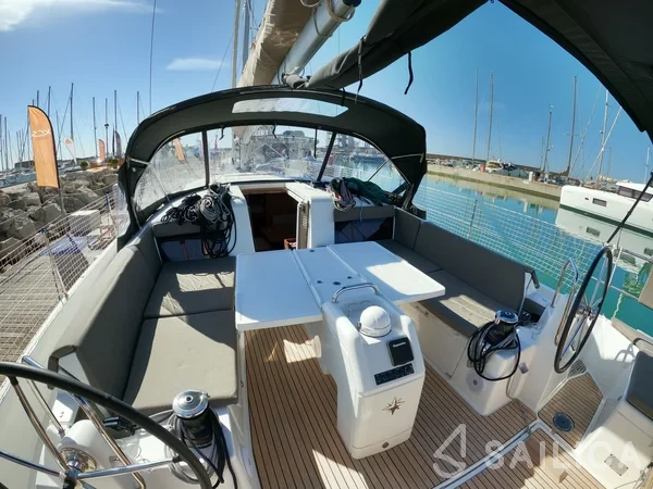 Sun Odyssey 490 - Yacht Charter Sailica