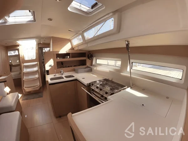 Sun Odyssey 490 - Yacht Charter Sailica