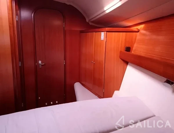 Dufour 385 GL - Yacht Charter Sailica