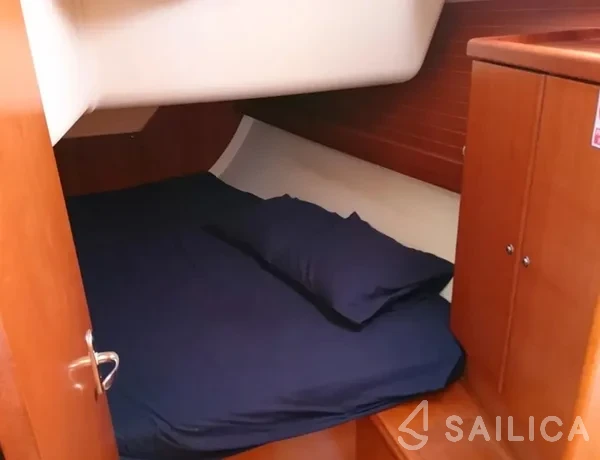 Dufour 385 GL - Yacht Charter Sailica