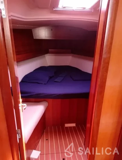 Dufour 385 GL - Yacht Charter Sailica