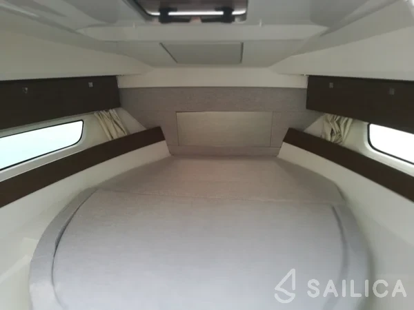 Merry Fisher 895 - Yacht Charter Sailica