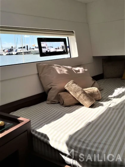 Lagoon 40 - Yacht Charter Sailica
