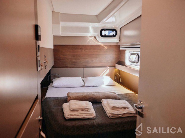 Bali Catspace - Yacht Charter Sailica