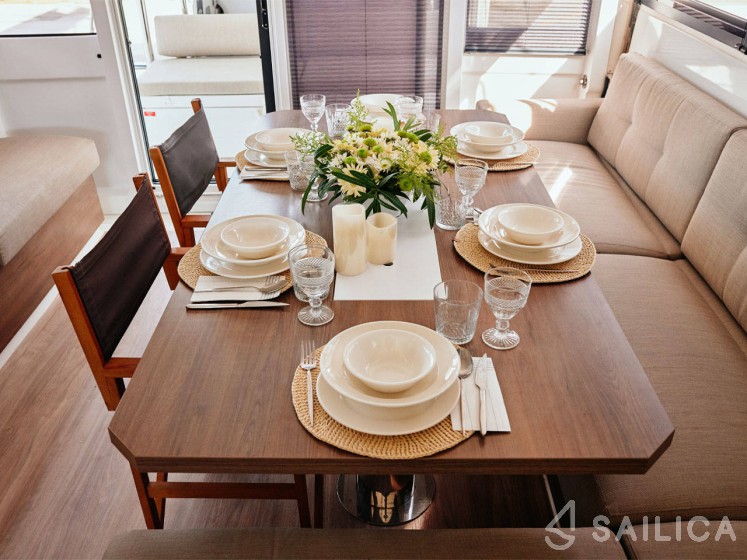 Bali Catspace - Yacht Charter Sailica