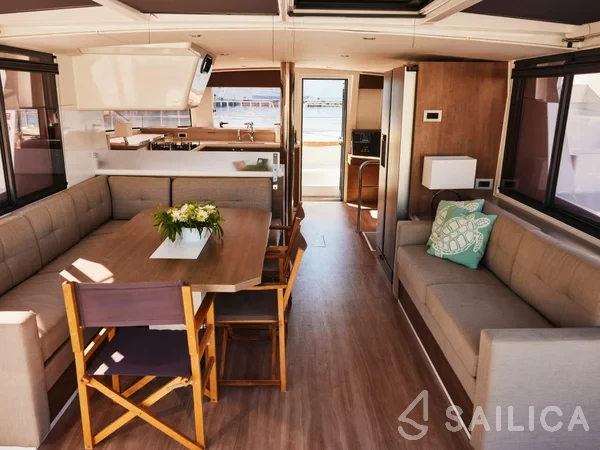 Bali 4.4 - Yacht Charter Sailica