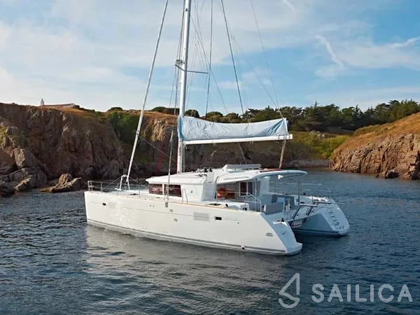 Lagoon 450 - Yacht Charter Sailica