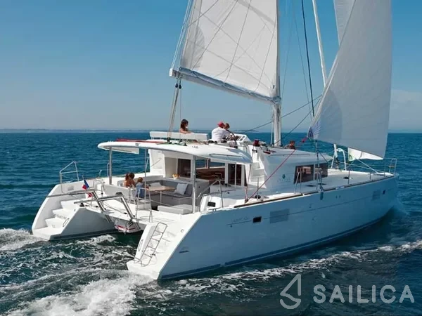 Lagoon 450 - Yacht Charter Sailica