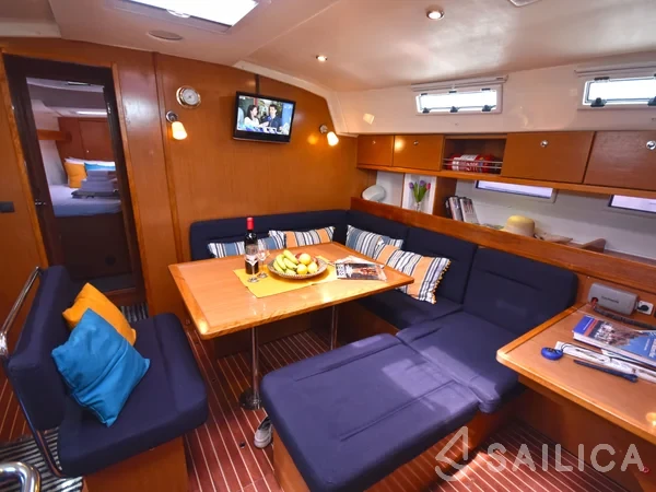 Bavaria 45 Cruiser - Yacht Charter Sailica