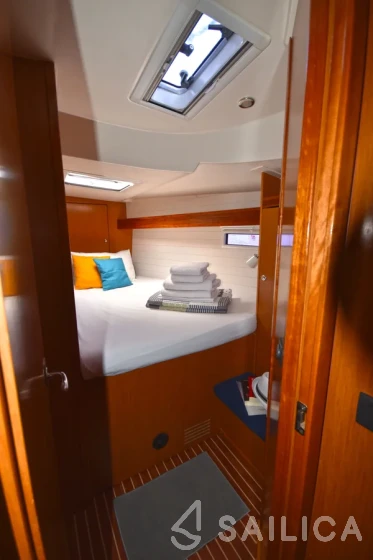 Bavaria 45 Cruiser - Yacht Charter Sailica
