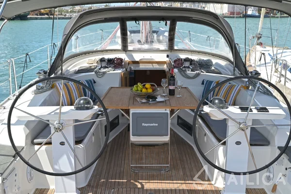 Bavaria 45 Cruiser - Yacht Charter Sailica