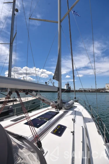 Bavaria 45 Cruiser - Yacht Charter Sailica