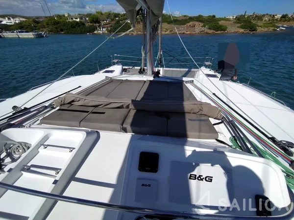 Lagoon 450  Flybridge - Yacht Charter Sailica