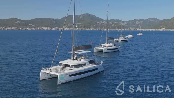 Bali 4.8  - Yacht Charter Sailica