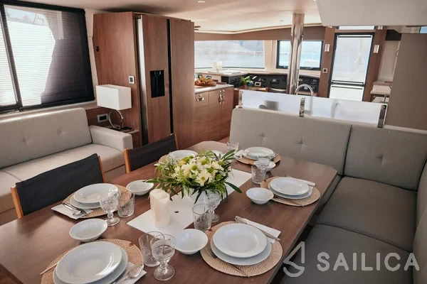 Bali 4.8  - Yacht Charter Sailica