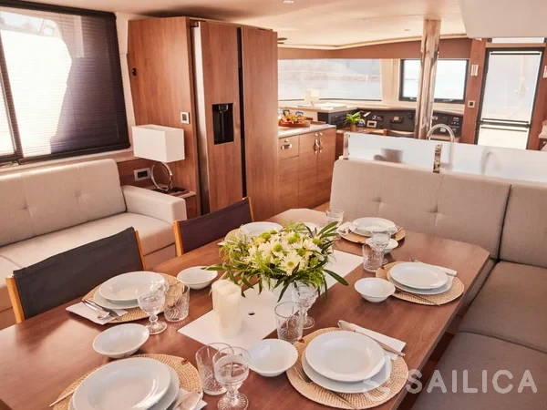 Bali 4.8  - Yacht Charter Sailica