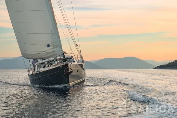 Sail boat - Yacht Charter Sailica