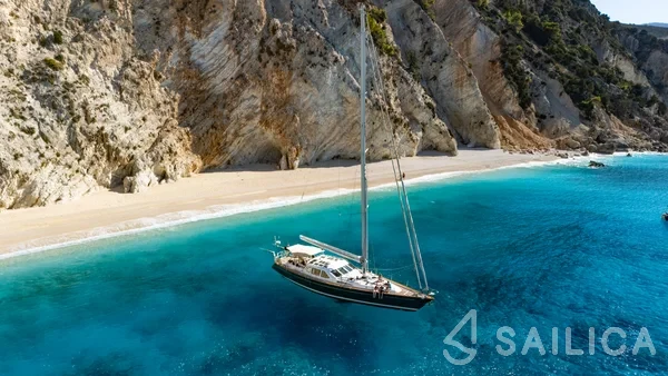Sail boat - Yacht Charter Sailica