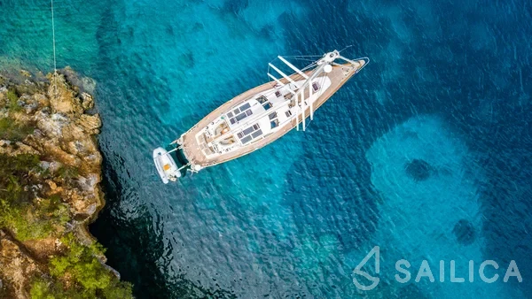 Sail boat - Yacht Charter Sailica