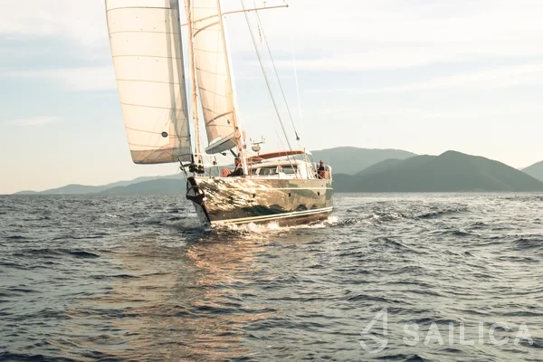 Sail boat - Yacht Charter Sailica