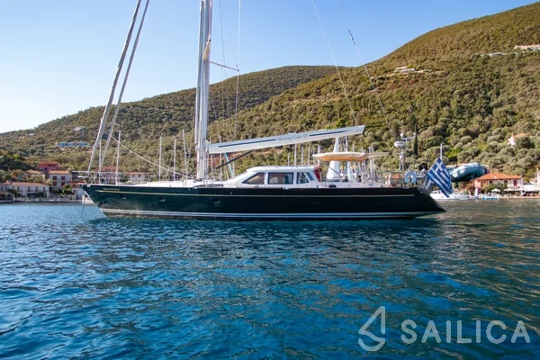 Sail boat - Yacht Charter Sailica