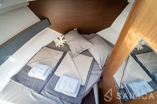 Antares 8  - Yacht Charter Sailica