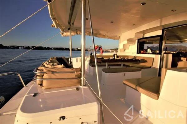 Bali 4.5 - Yacht Charter Sailica