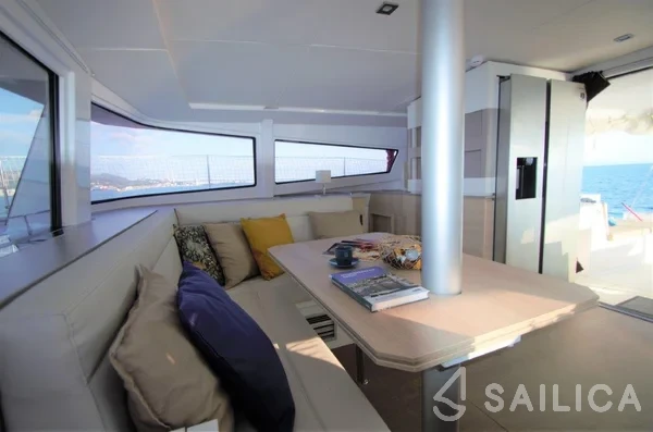 Bali 4.5 - Yacht Charter Sailica