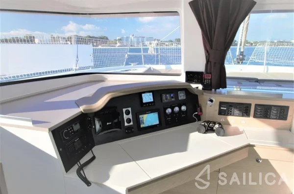 Bali 4.5 - Yacht Charter Sailica