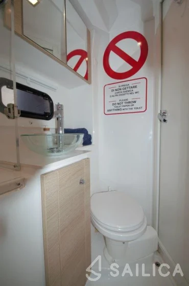 Bali 4.5 - Yacht Charter Sailica