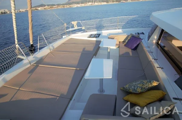 Bali 4.5 - Yacht Charter Sailica