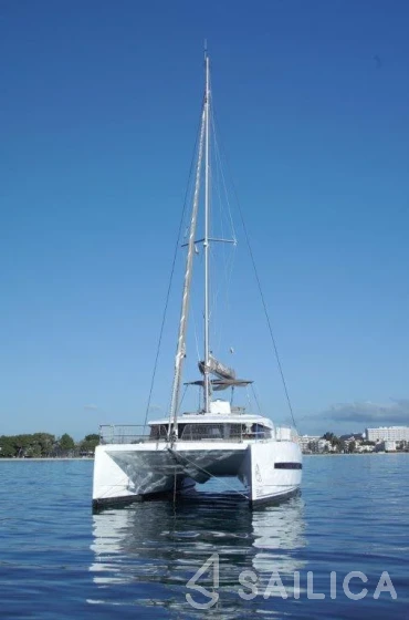 Bali 4.5 - Yacht Charter Sailica